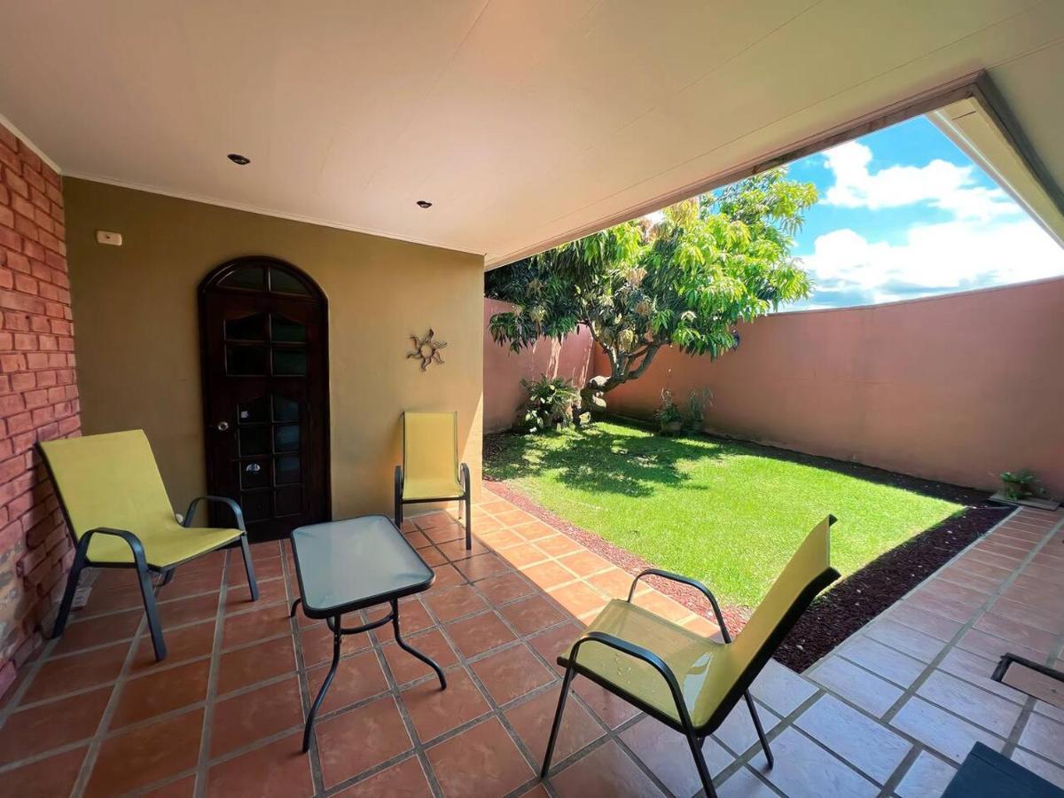 Beautiful Home W/ Backyard, Ac - Close To Airport Brasil Eksteriør bilde